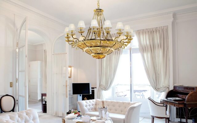 Đèn chùm phong cách Châu Âu