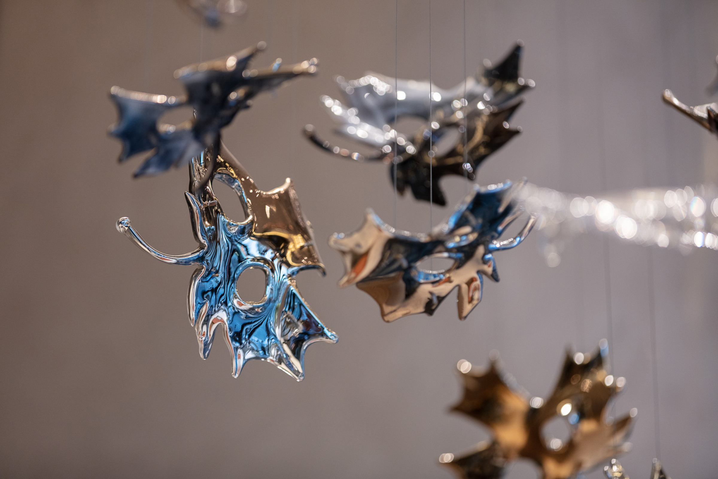 Vật liệu cao cấp trong bespoke lighting